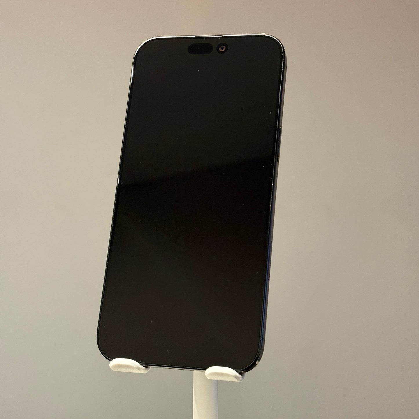 iPhone 16 Pro Max 256GB Black Titanium - used