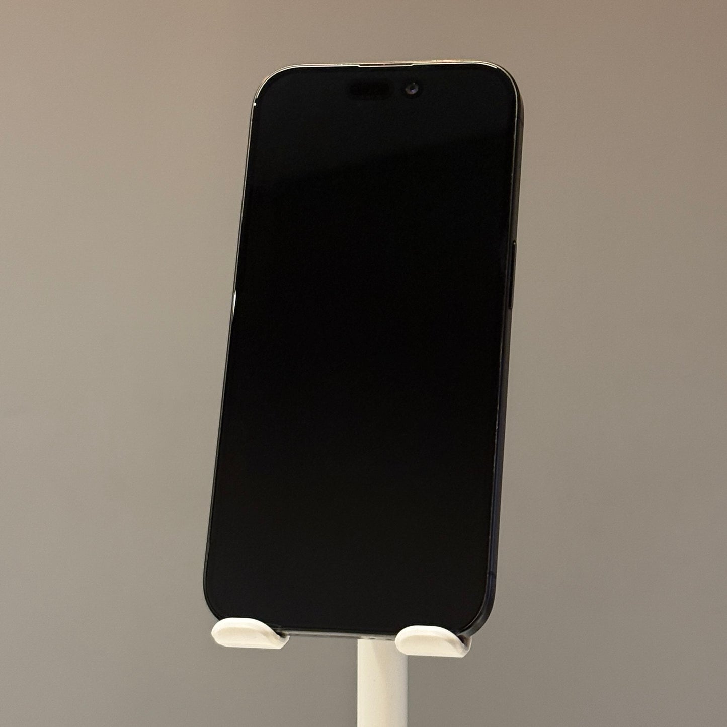 iPhone 15 Pro 256GB Black Titanium - used