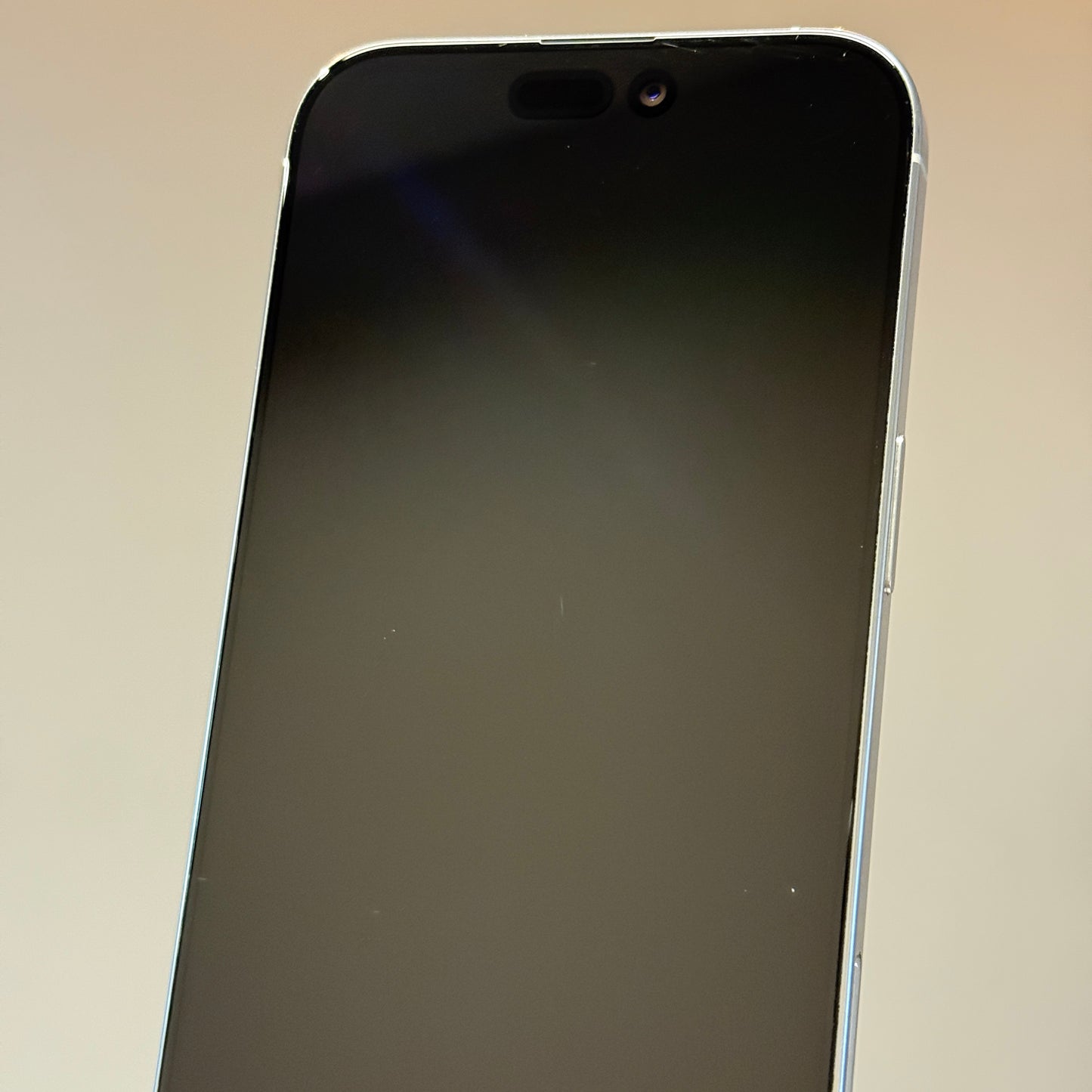 iPhone 16 Pro Max 256GB White Titanium - used