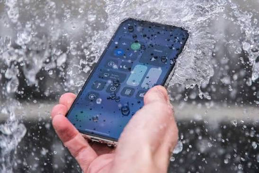 Ремонт iPhone после попадания воды — Варшава