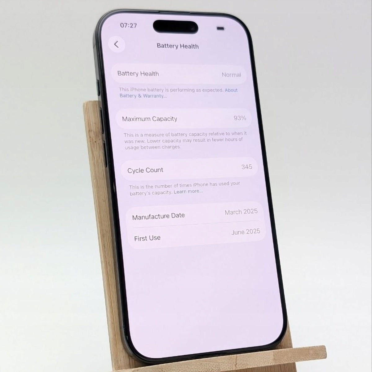 Apple iPhone 16 Pro 256 GB Tytan czarny | eSim | Outlet, Bateria 93%