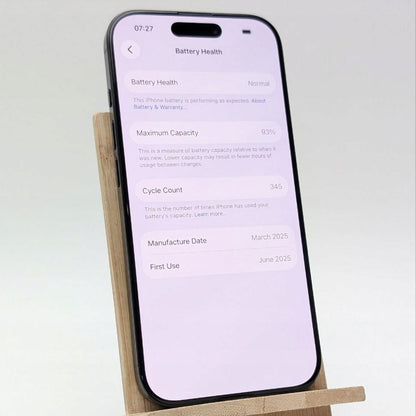 Apple iPhone 16 Pro 256 GB Tytan czarny | eSim | Outlet, Bateria 93%