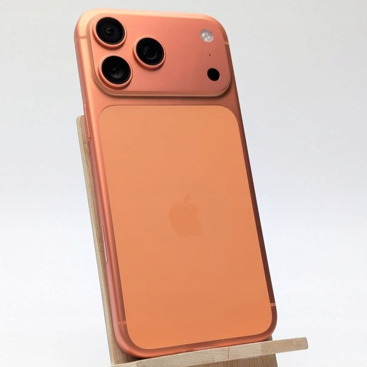 Apple iPhone 17 Pro Max 256 GB Kosmiczny pomarańcz | eSim | bateria 100% | Outlet, Bateria 100%