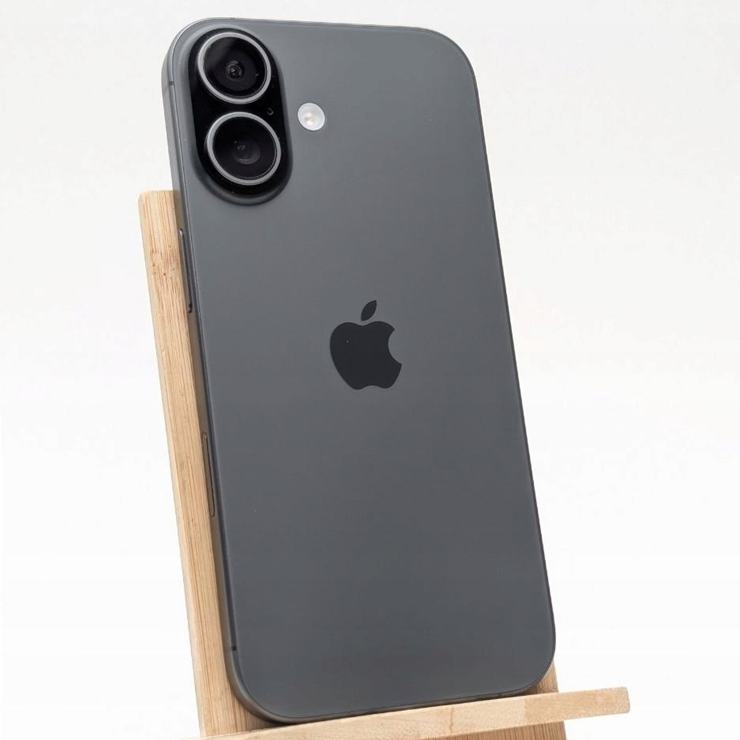 Apple iPhone 17 256GB Czarny | eSim | bateria 100% | Outlet, Bateria 100%