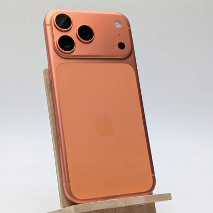 Apple iPhone 17 Pro Max 256 GB Kosmiczny pomarańcz | eSim | bateria 100% | Outlet, Bateria 100%
