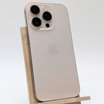 Apple iPhone 16 Pro 256 GB Tytan pustynny | Outlet, Bateria 92%