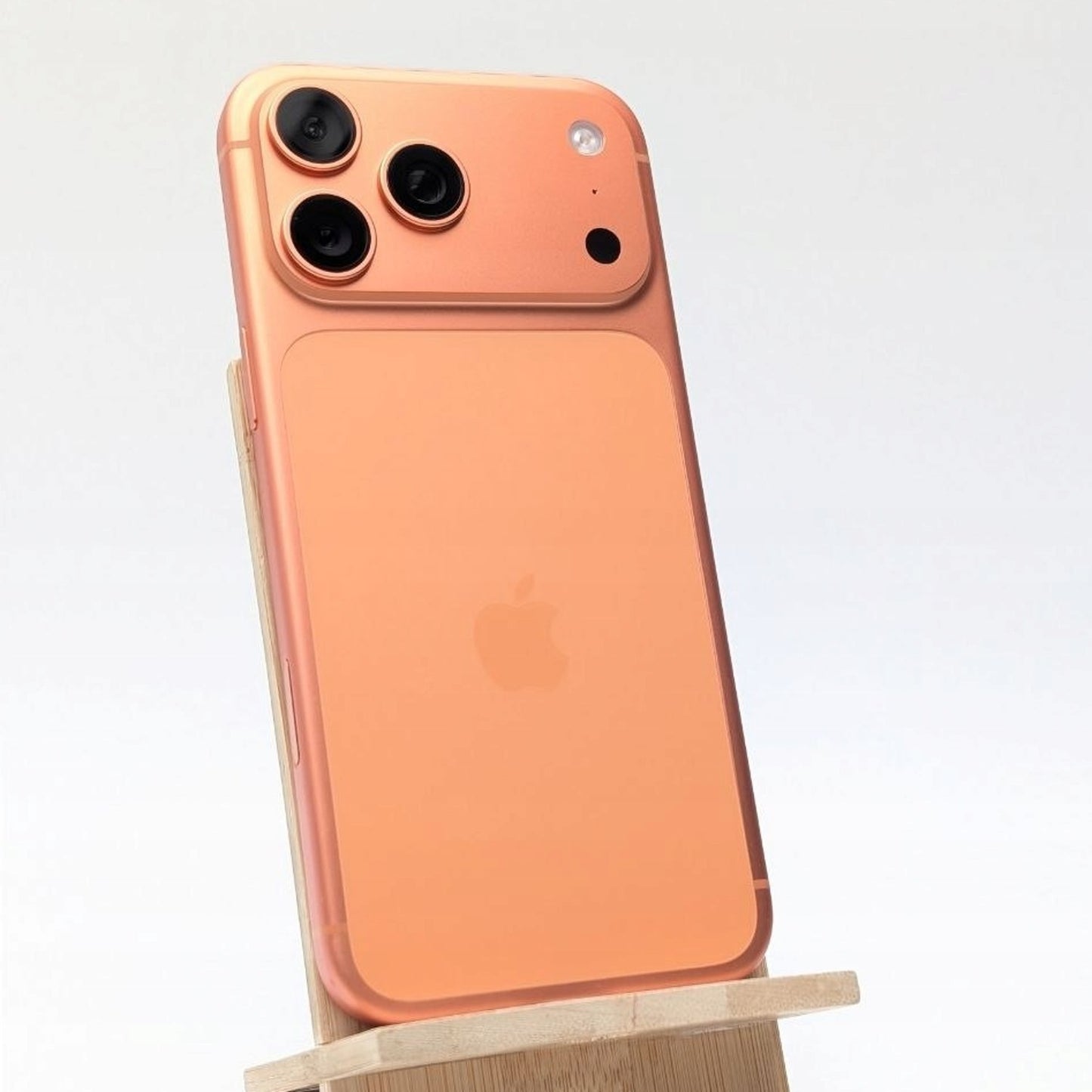 Apple iPhone 17 Pro Max 256 GB Kosmiczny pomarańcz | eSim | bateria 100% | Outlet, Bateria 100%