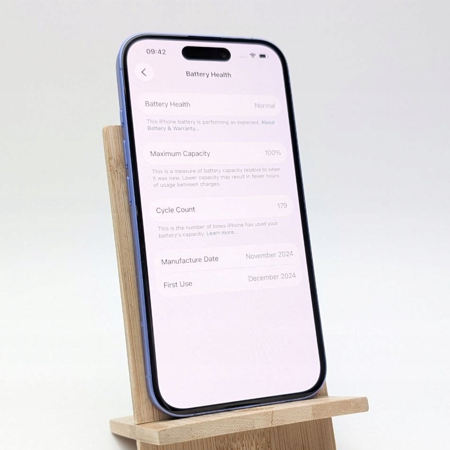 Apple iPhone 16 128 GB Ultramarine | bateria 100% | Used, Bateria 100%