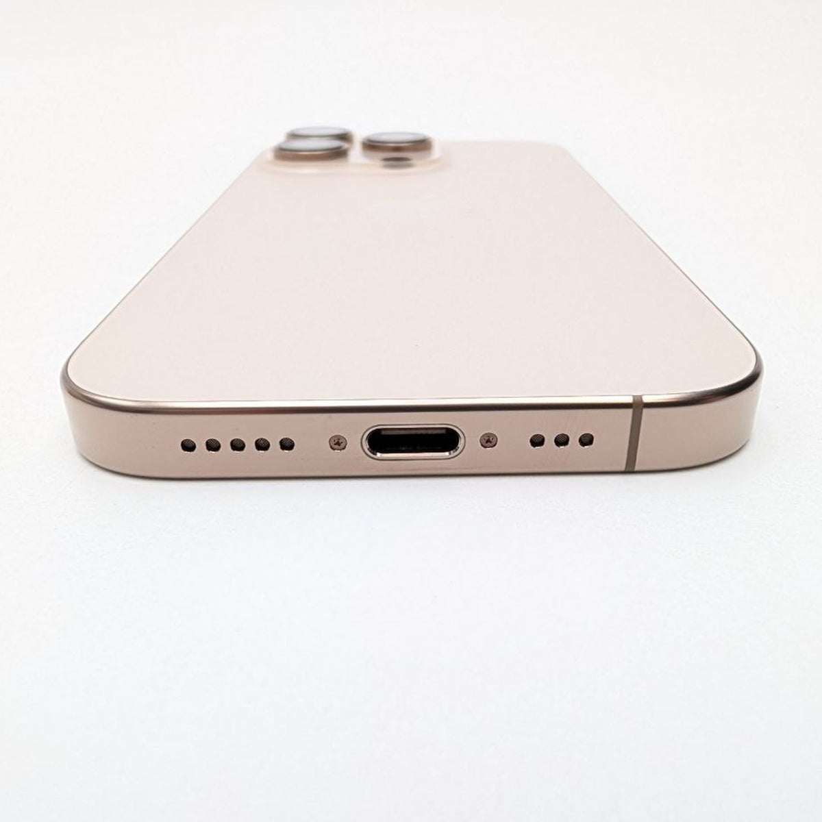 Apple iPhone 16 Pro 256 GB Tytan pustynny | Outlet, Bateria 92%