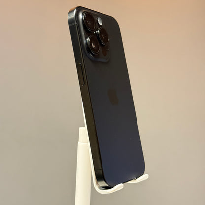 iPhone 15 Pro 256GB Black Titanium- used