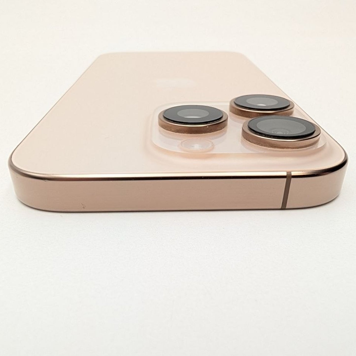 Apple iPhone 16 Pro 128GB Tytan Pustynny | Outlet