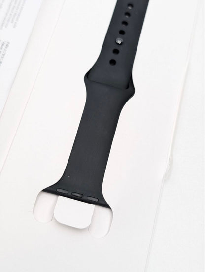 Apple Watch Series 10 GPS 46mm Czarny z paskiem S/M | Returned