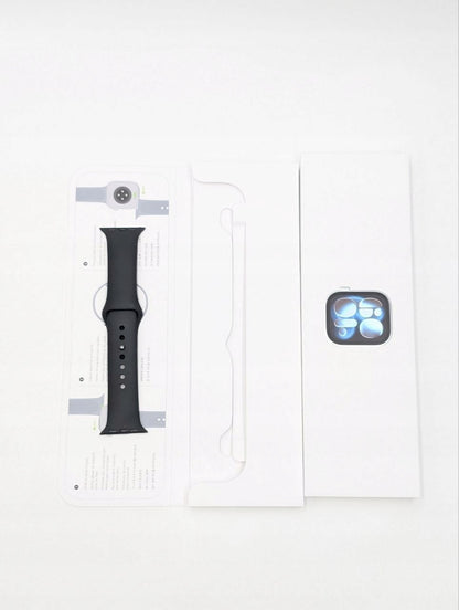 Apple Watch Series 11 GPS 42mm Gwiezdna Szarosc z paskiem S/M | Outlet