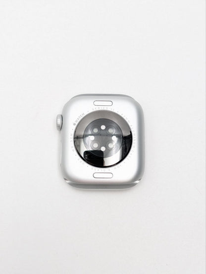 Apple Watch Series 11 GPS 42mm srebrny z paskiem S/M | Outlet