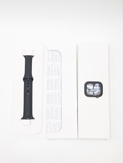 Apple Watch Series 11 GPS+Cellular 46mm Onyks Czarny z paskiem M/L | Outlet