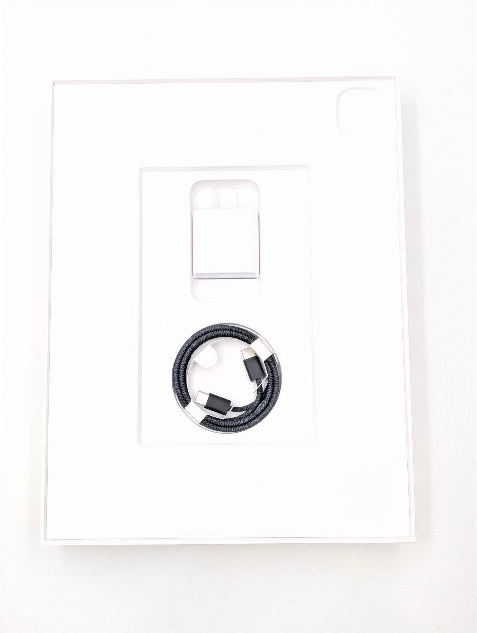 Apple iPad Pro 13" M5 512GB Wi-Fi Gwiezdna Czerń | jak | Outlet