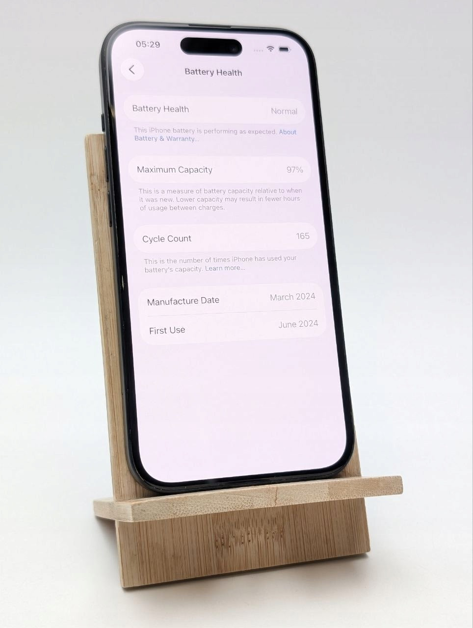 Apple iPhone 15 256 GB czarny | Outlet, Bateria 97%