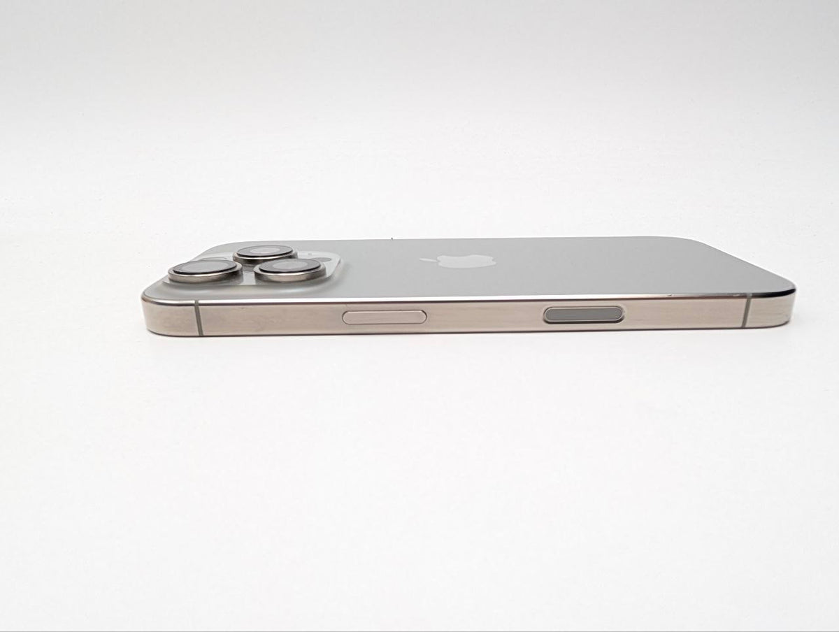 Apple iPhone 16 Pro 1 TB Tytan naturalny | eSim | Outlet, Bateria 90%