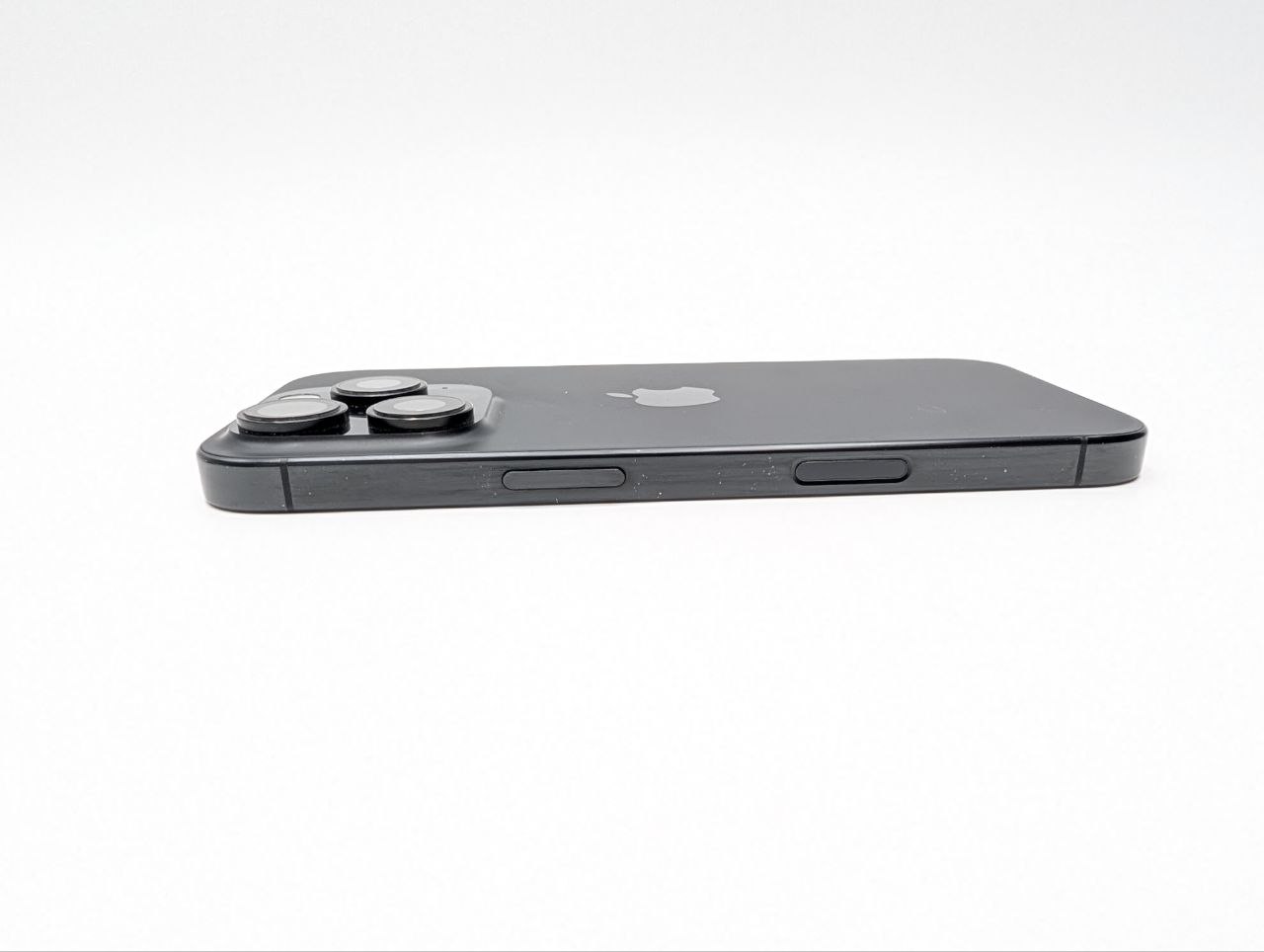 Apple iPhone 16 Pro 128 GB Tytan Czarny | eSim | Used, Bateria 92%