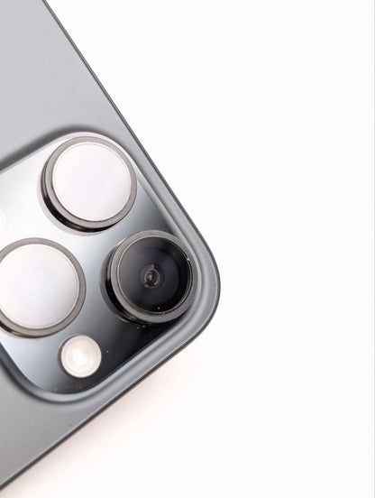 Apple iPhone 16 Pro 128GB Tytan Czarny | Outlet, Bateria 90%
