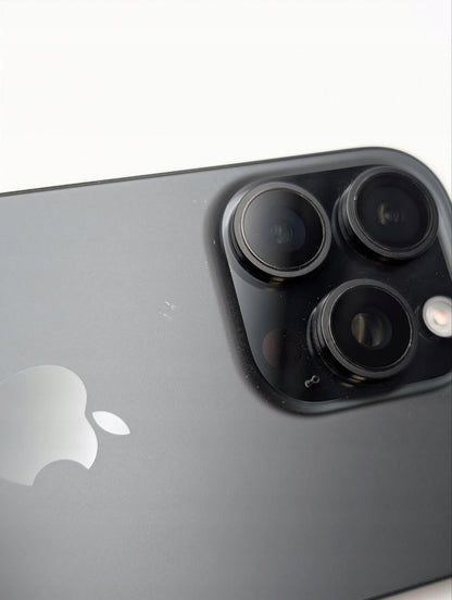 Apple iPhone 16 Pro 128GB Tytan Czarny | Outlet, Bateria 92%