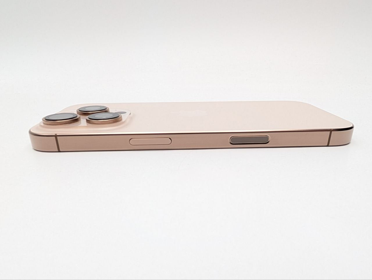 Apple iPhone 16 Pro 128GB Tytan Pustynny | Outlet