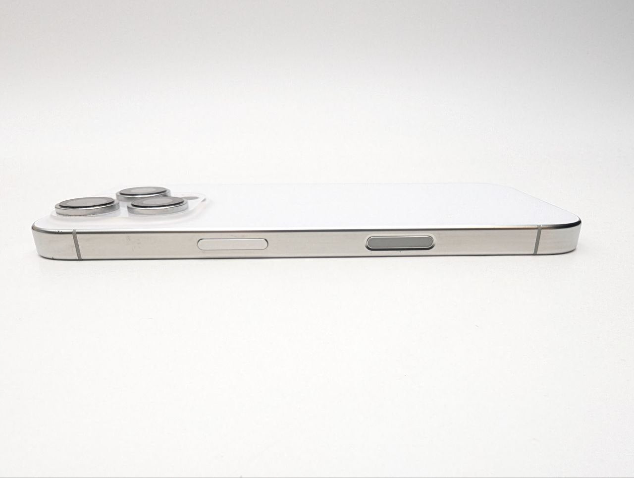 Apple iPhone 16 Pro 256GB Tytan Biały| eSim | Refurbished, Bateria 93%