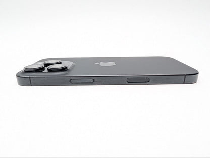 Apple iPhone 16 Pro 256GB Tytan Czarny | Outlet, Bateria 94%