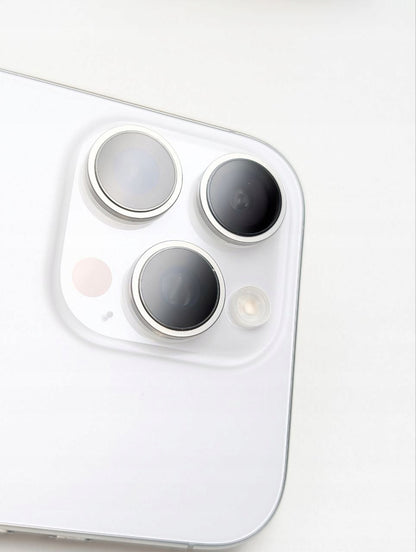 Apple iPhone 16 Pro 256GB Tytan biały | eSim | Outlet, Bateria 93%