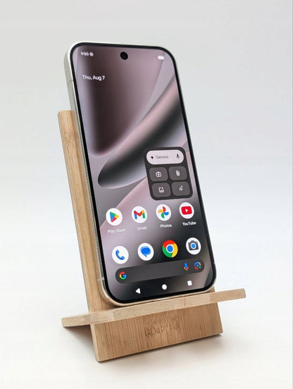 Google Pixel 10 Pro 128 GB Porcelanowy | jak | Outlet, Bateria 95%