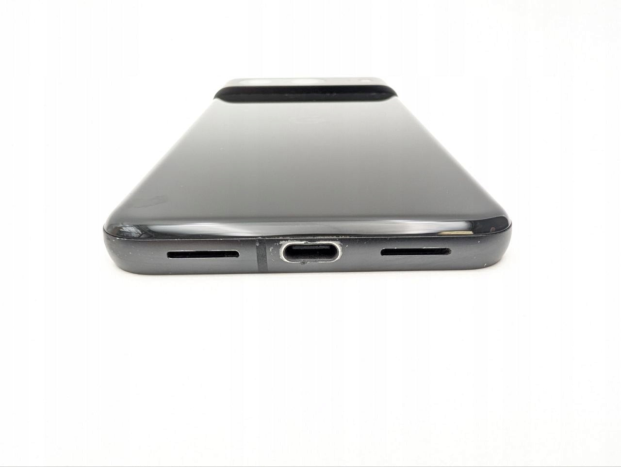 Google Pixel 8 128GB Czarny | Outlet, Bateria 85%