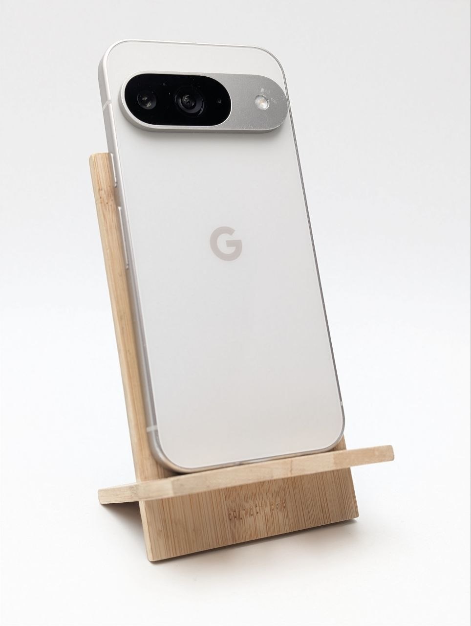 Google Pixel 9 128 GB Porcelana | Used, Bateria 85%