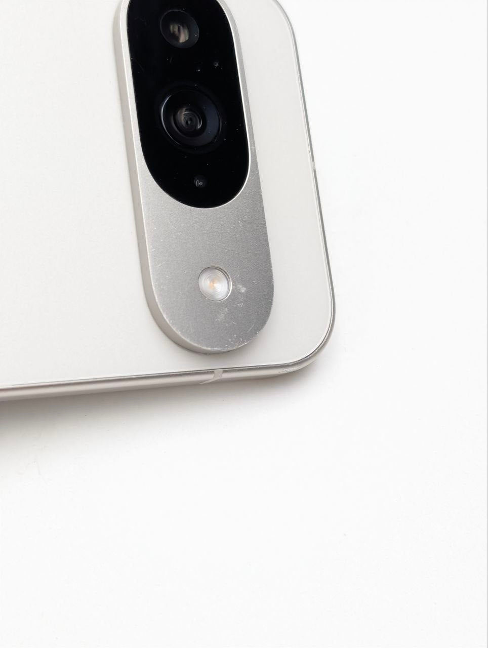 Google Pixel 9 128 GB Porcelana | Used, Bateria 85%