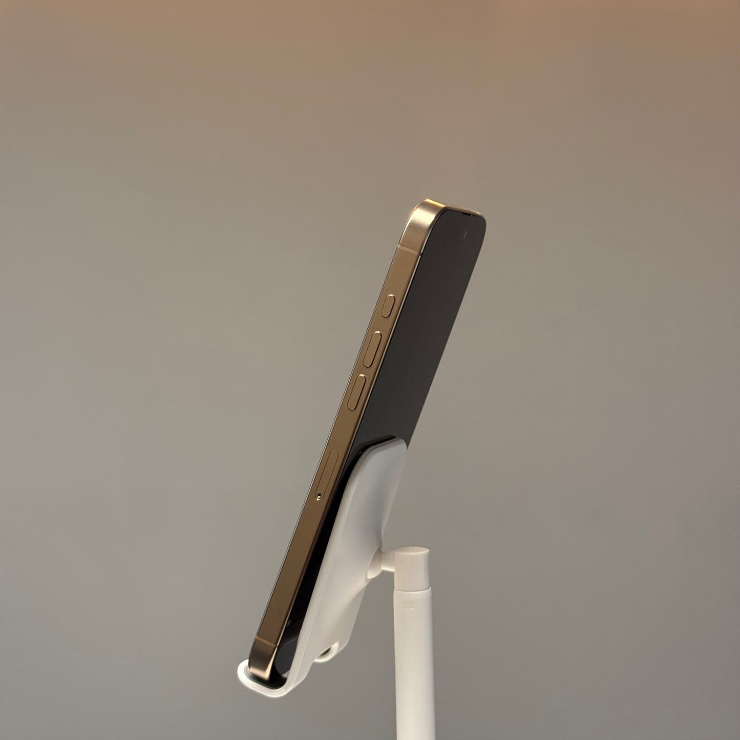 iPhone 16 Pro Max 512 GB Desert-used