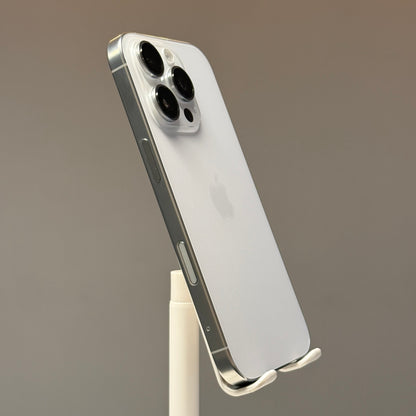 iPhone 16 Pro 256GB White Titanium E-sim - used
