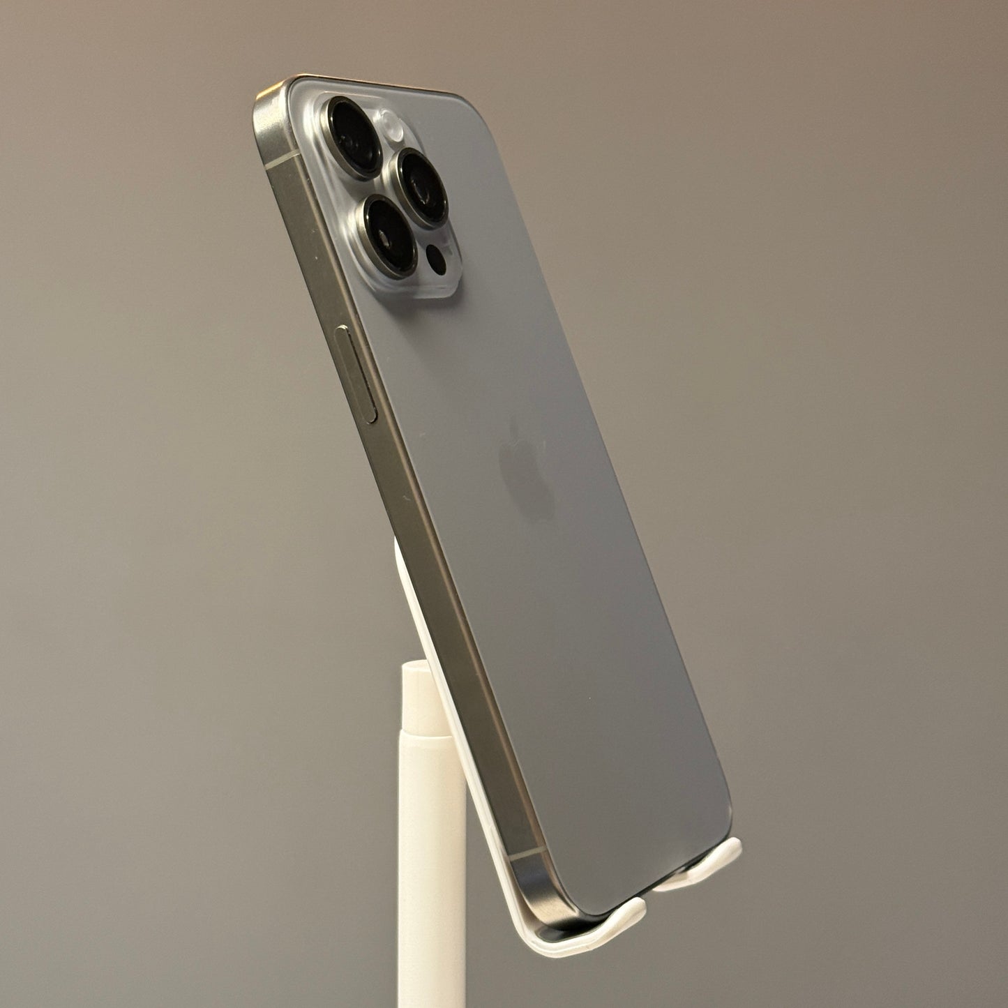 iPhone 15 Pro Max 256GB Natural Titanium - used