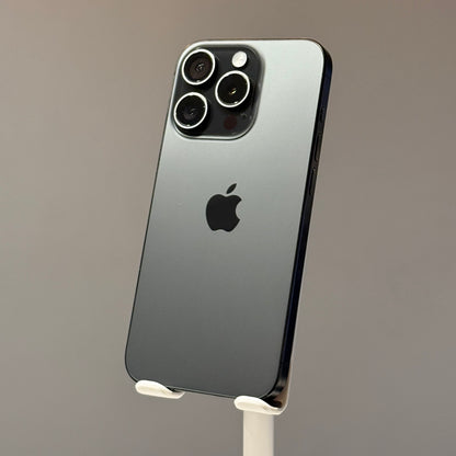 iPhone 15 Pro 256GB Black Titanium - used