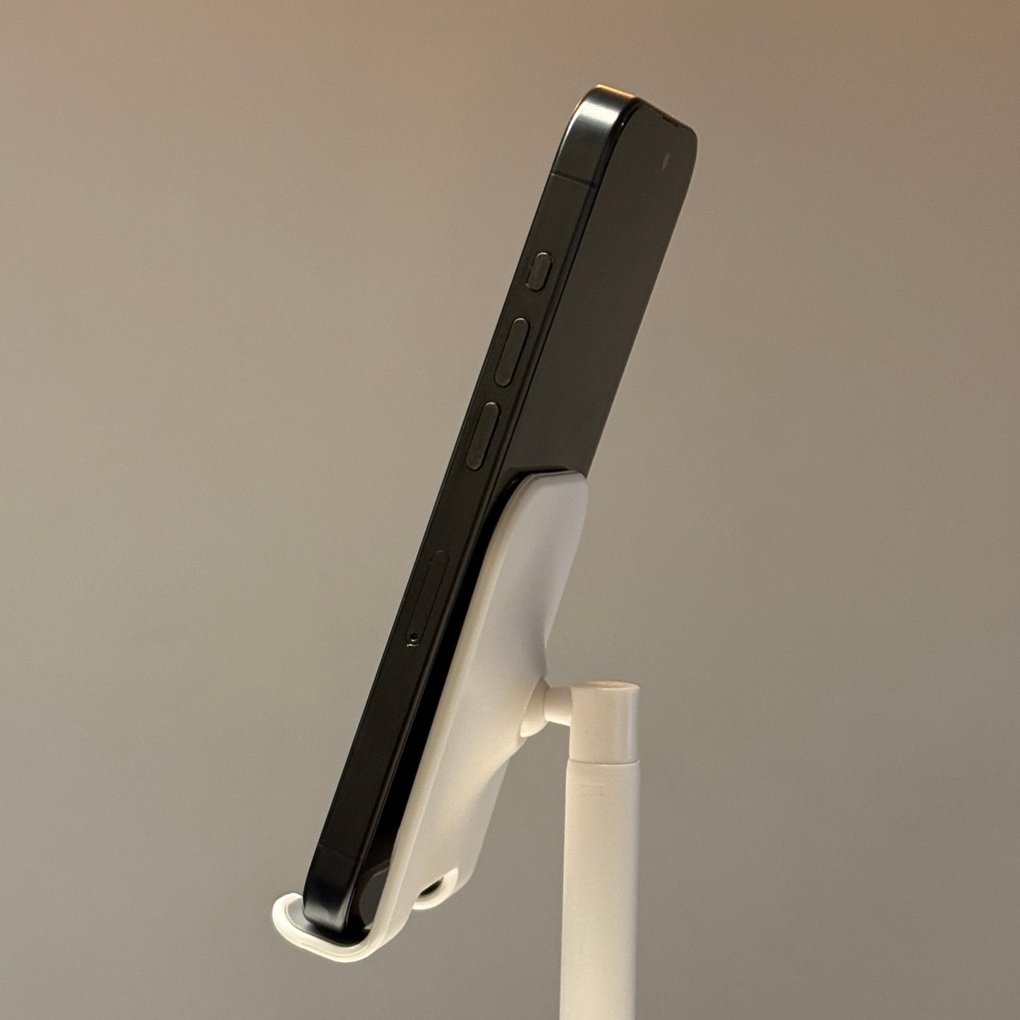 iPhone 15 Pro 256GB Black Titanium - used