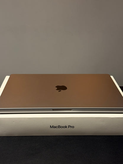 MacBook Pro 16-inch M1 Max 34GB/1TB - used