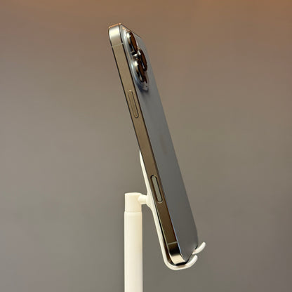 iPhone 16 Pro Max 256GB Natural Titanium - used