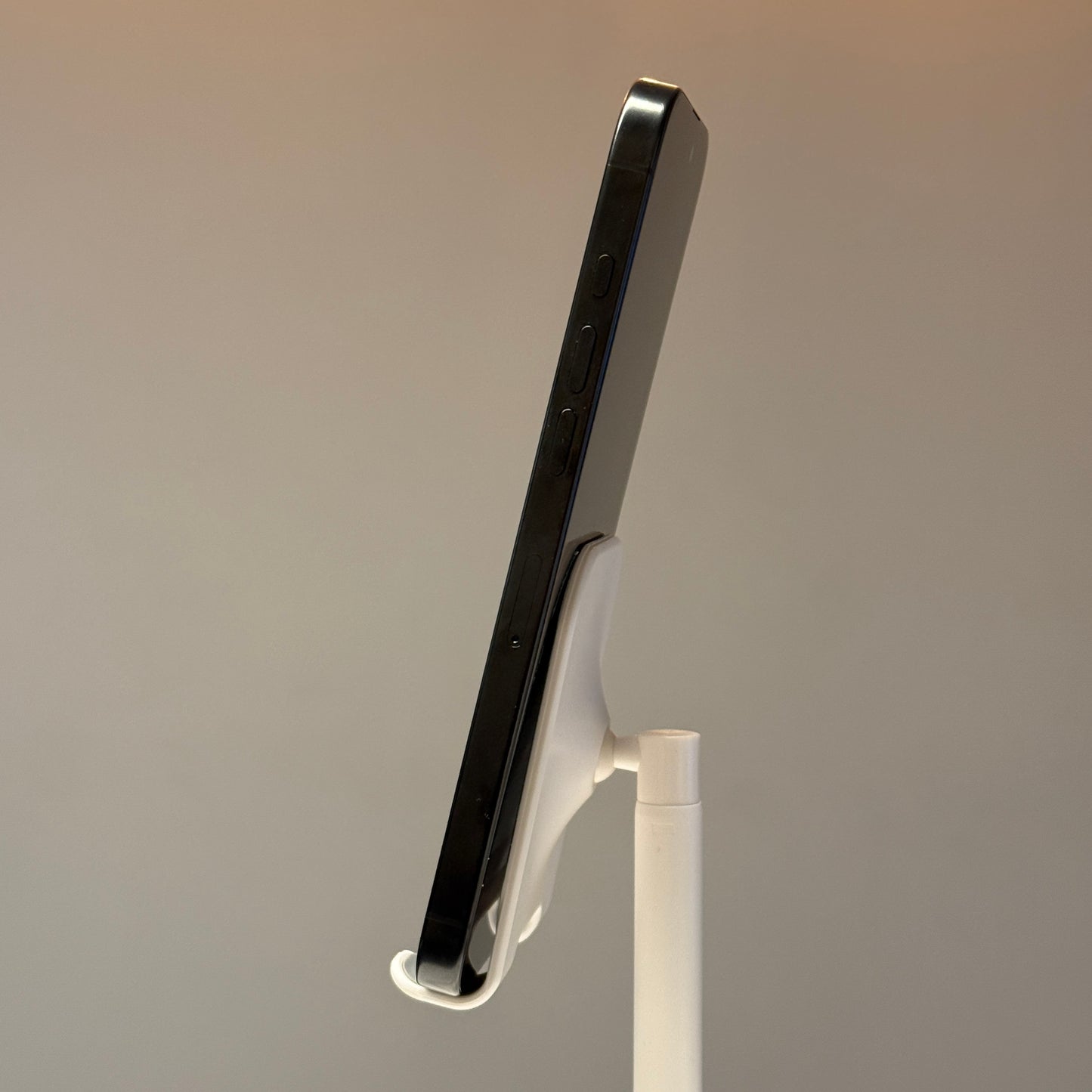 iPhone 16 Pro Max 512GB Black Titanium - used