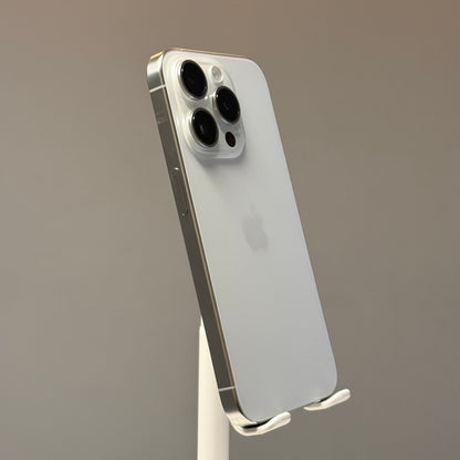 iPhone 15 Pro 128GB White Titanium - used