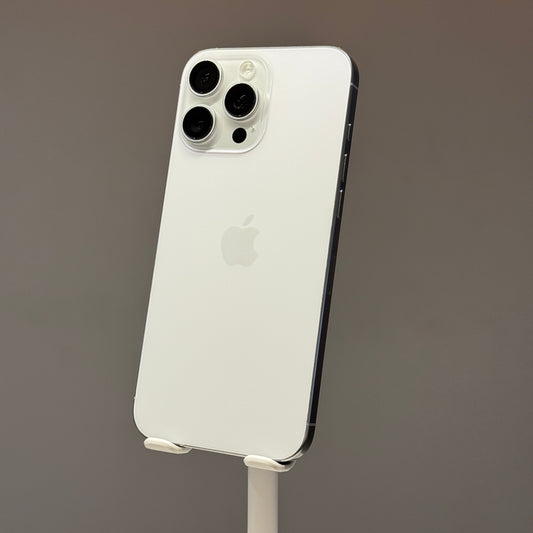 iPhone 16 Pro Max 256GB White Titanium - used