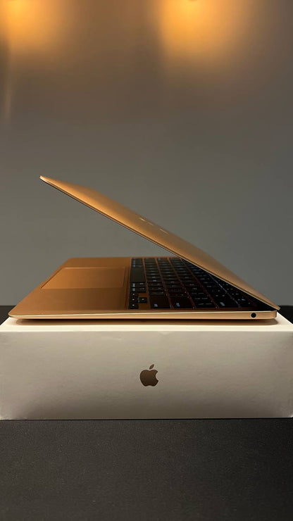 MacBook Air 13' M1 8/256 Gold A2337 - used