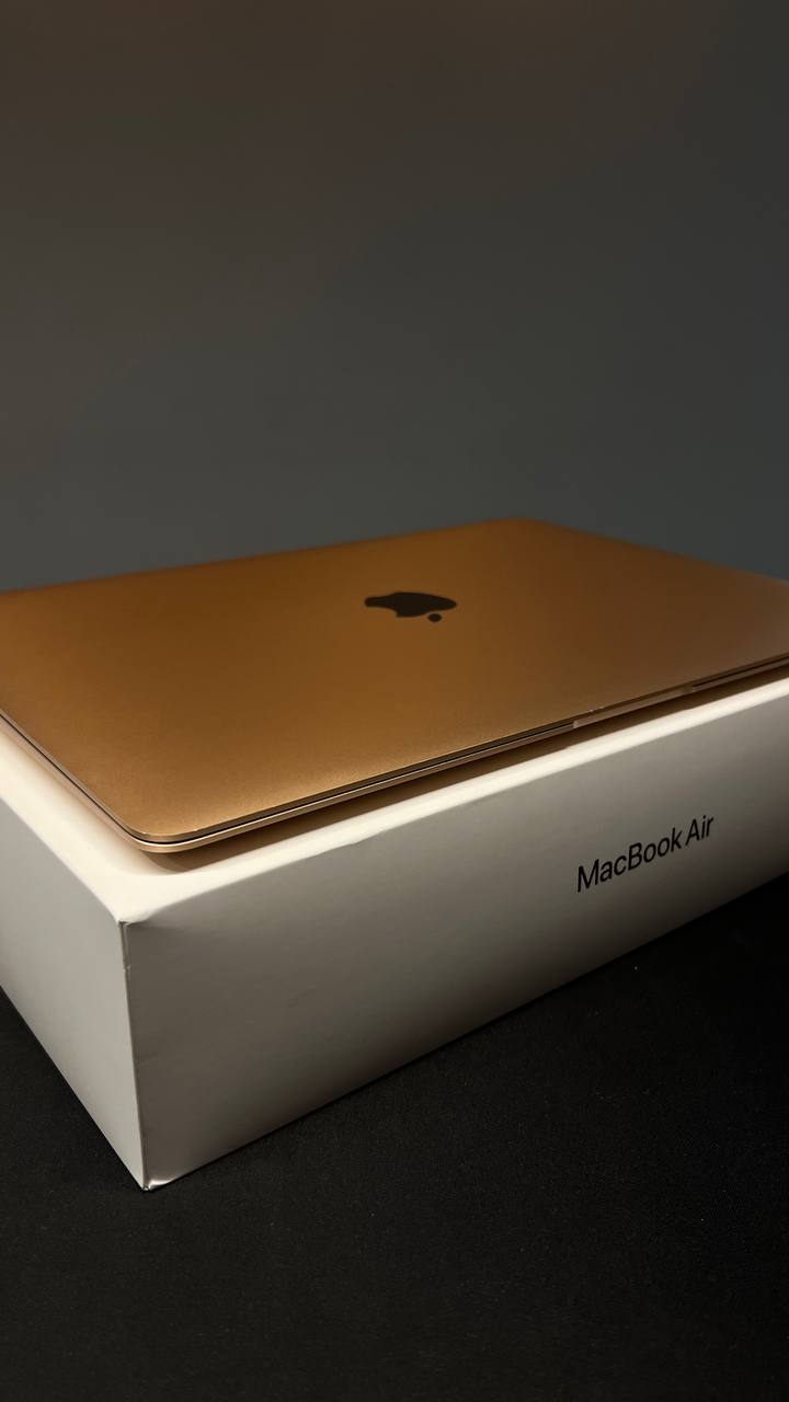 MacBook Air 13' M1 8/256 Gold A2337 - used