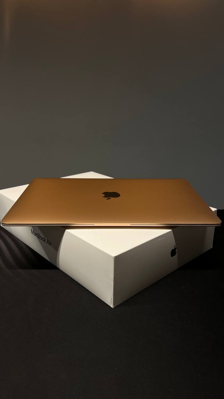 MacBook Air 13' M1 8/256 Gold A2337 - used