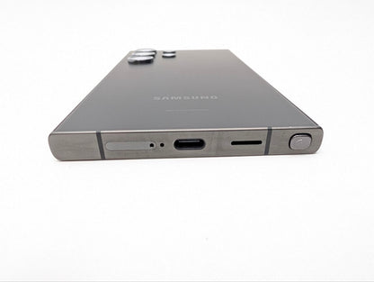 Samsung Galaxy S24 Ultra 256GB Чорний | Аутлет, Батарея 90%