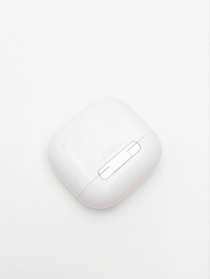 Słuchawki bezprzewodowe douszne Apple AirPods 4 ANC | Used