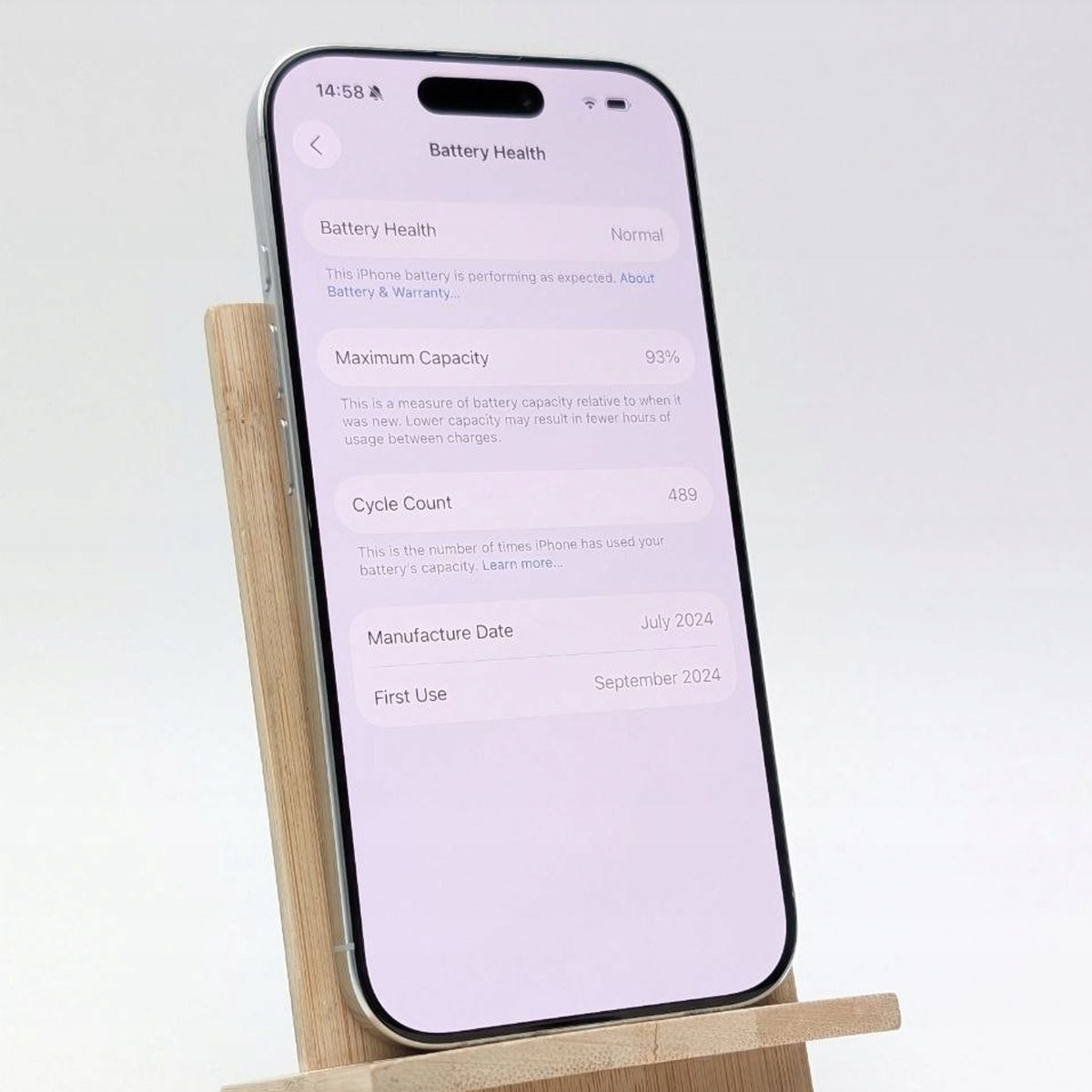 Apple iPhone 16 Pro 256GB Tytan biały | eSim | Outlet, Bateria 93%