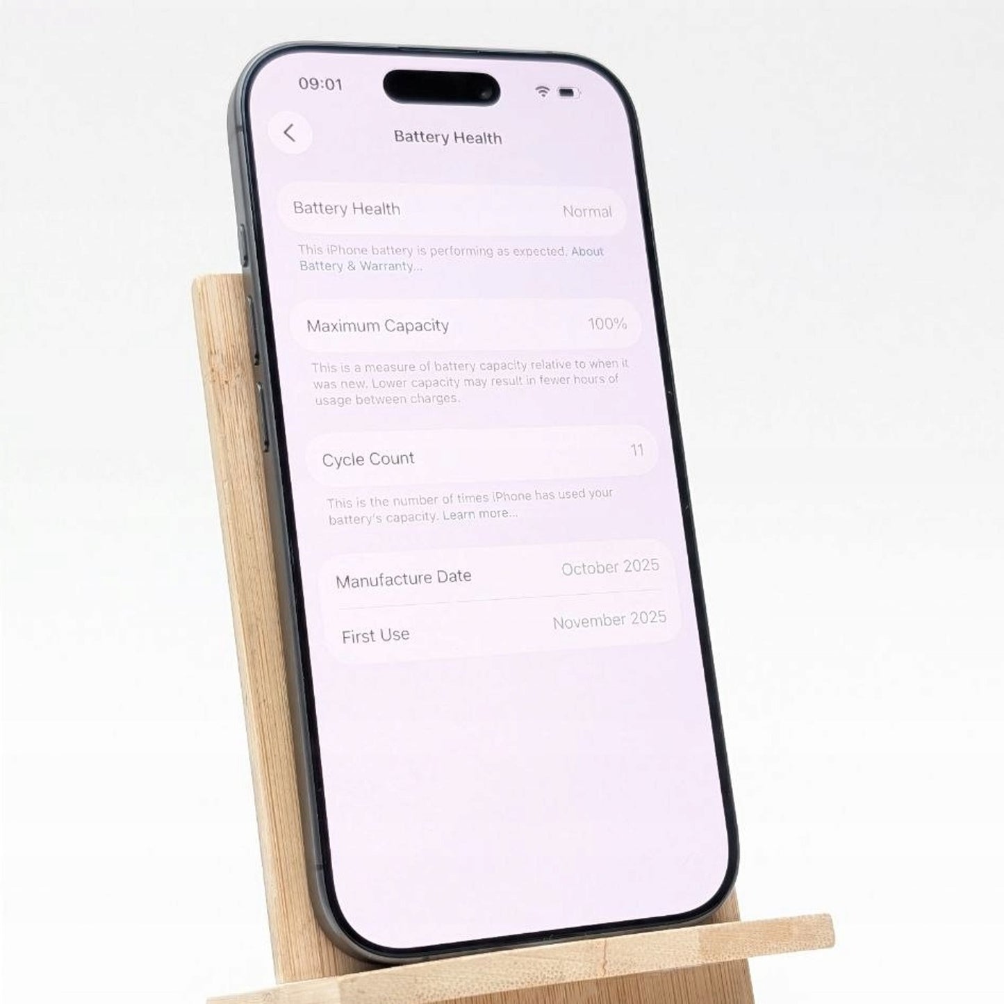 Apple iPhone 17 256GB Czarny | eSim | bateria 100% | Outlet, Bateria 100%